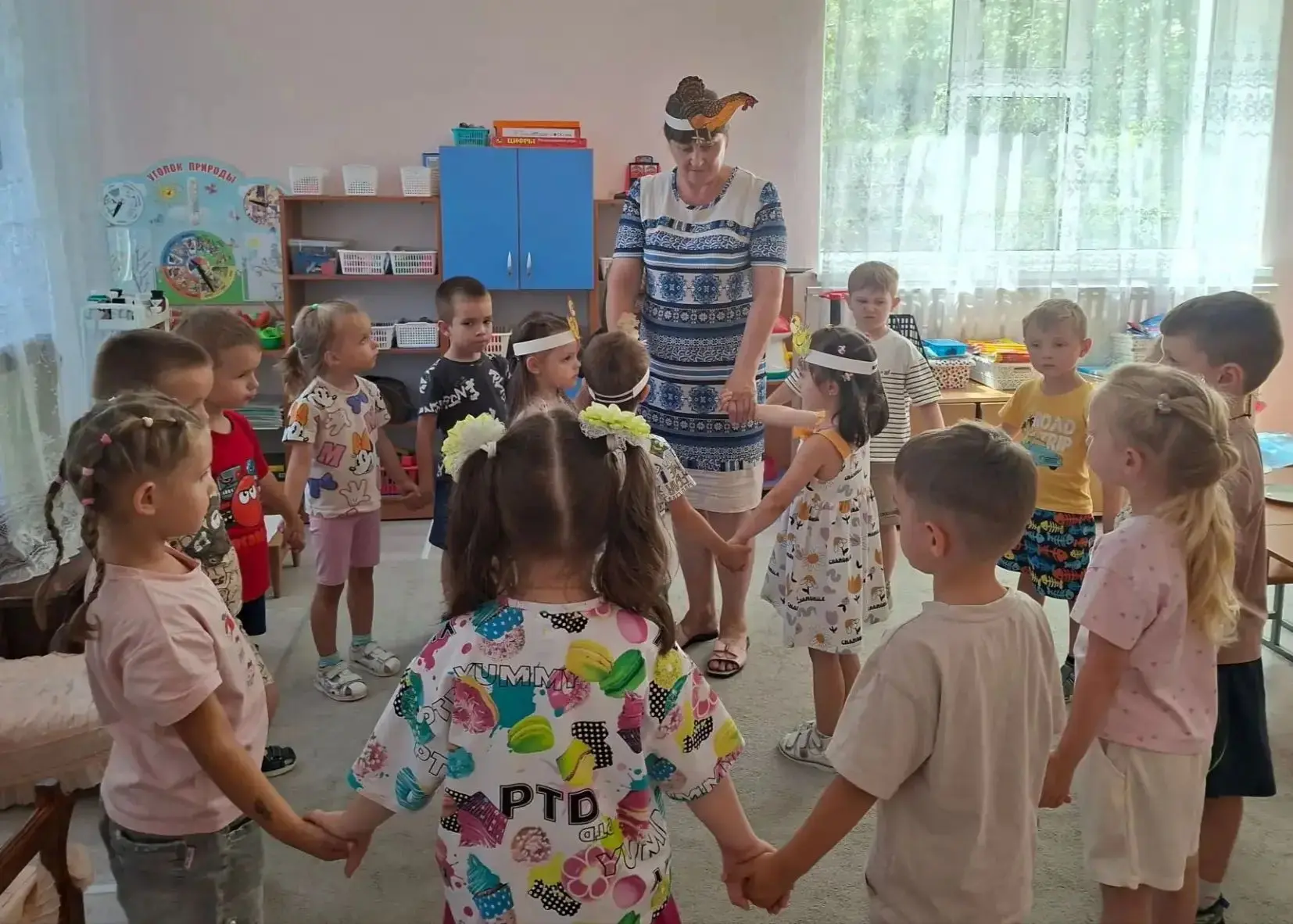 В детском саду проведены фольклорные игры для подготовки воспитанников к действиям при ...