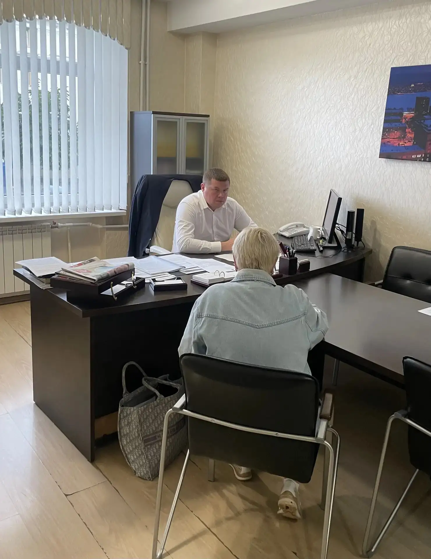 🤝 личный прием жителей провёл начальник управления ЖКХ Павел Ивушкин.
 
📋 Жители пришли с различны