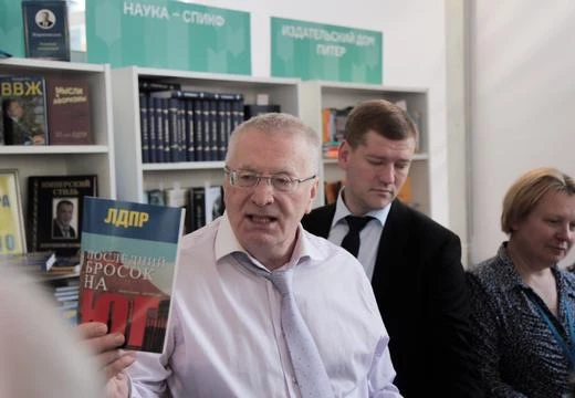 День филолога — профессиональный праздник тех, кто посвятил себя изучению и сохранению ...