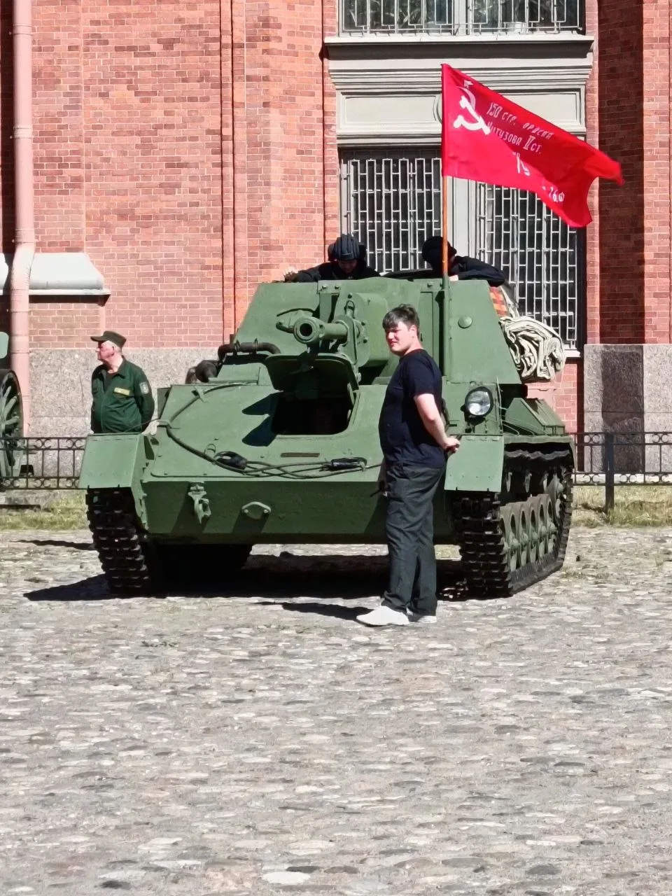 🇷🇺 В День памяти и скорби студенты СПБ ГБ ПОУ «Малоохтинский колледж» стали участниками Всероссийс