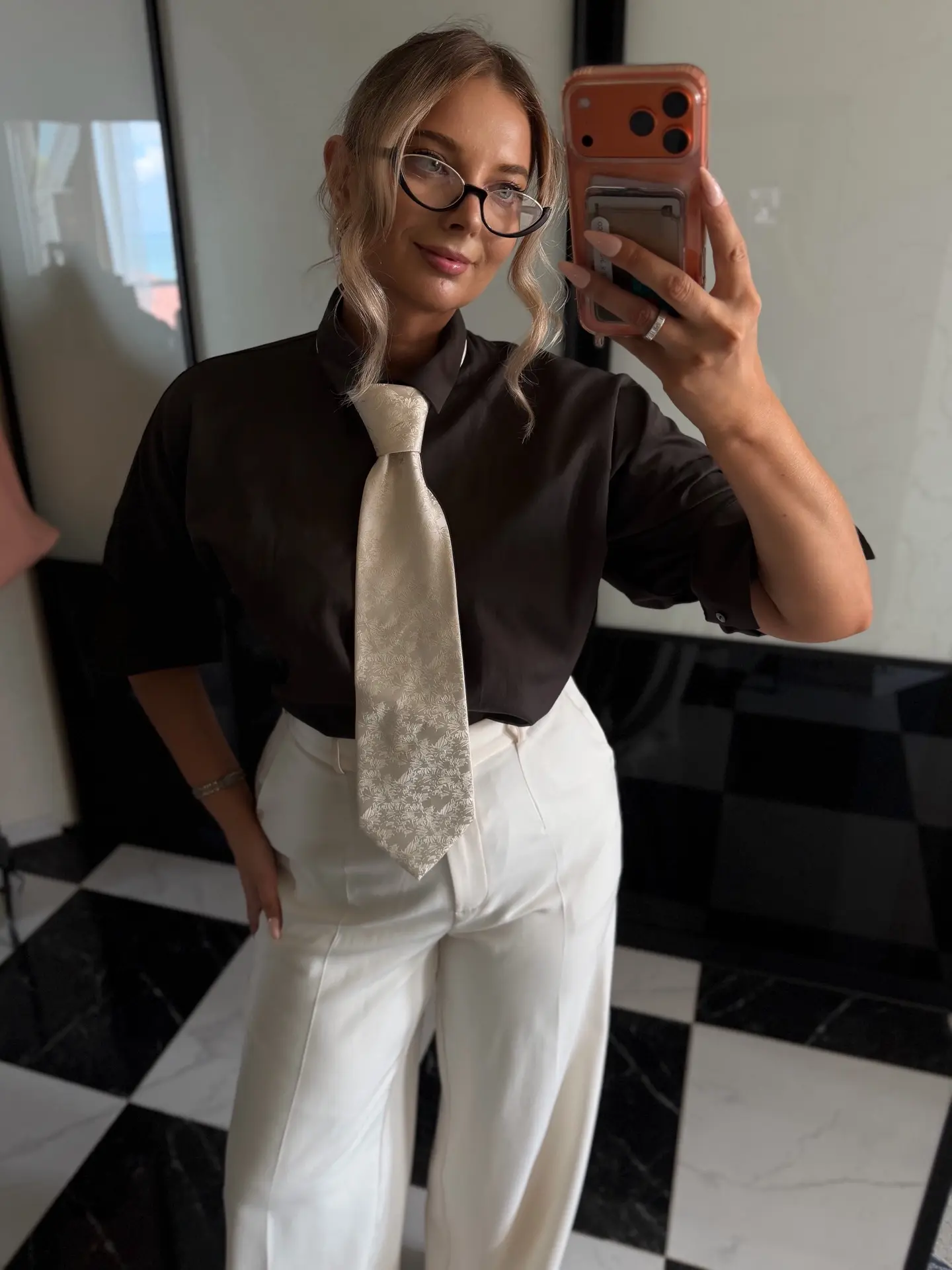 Офисные хитрости хорошей сотрудницы 👩🏼‍💼