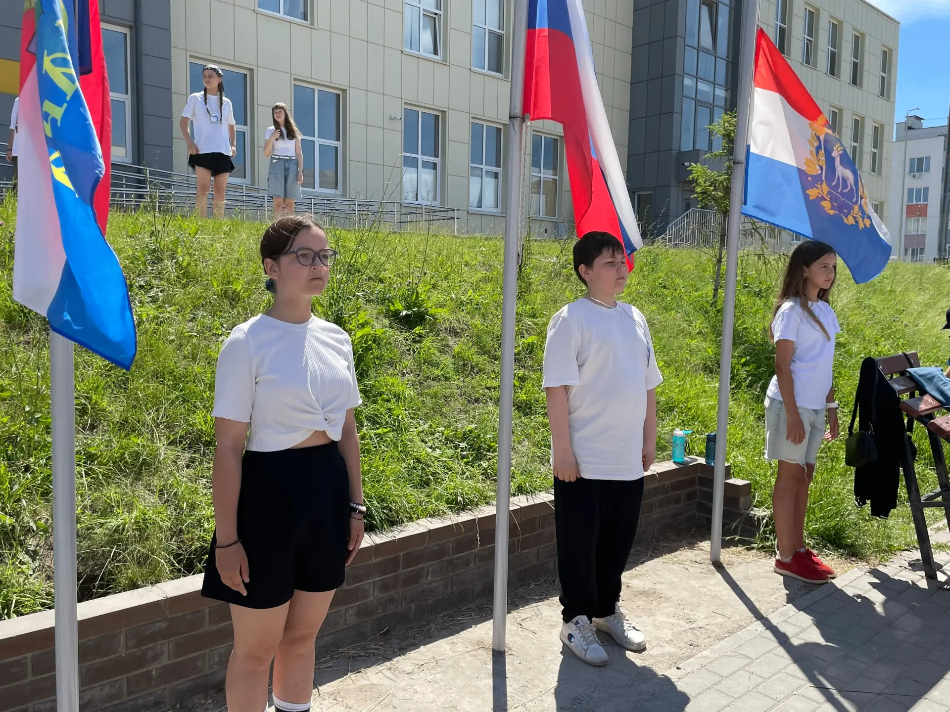 🇷🇺 Сегодня в лагере дневного пребывания «Полёт» состоялась торжественная линейка ко Дню России, ко