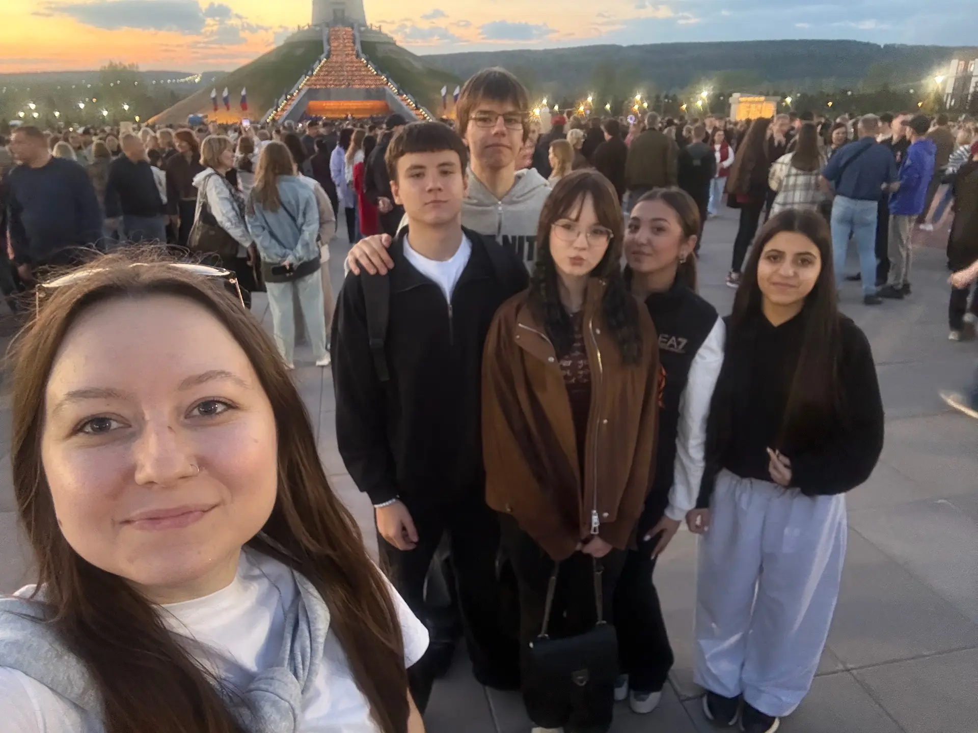 🕯️ Свеча памяти: чтим подвиг героев 🕯️  ⭐️Активисты юнармейского движения, Движения Первых и школьно