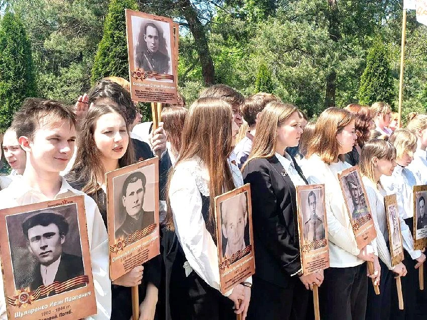 «ОДНА СТРАНА – ОДНА ПОБЕДА!»   В Краснодарском краевом колледже культуры прошла торжественная линейк