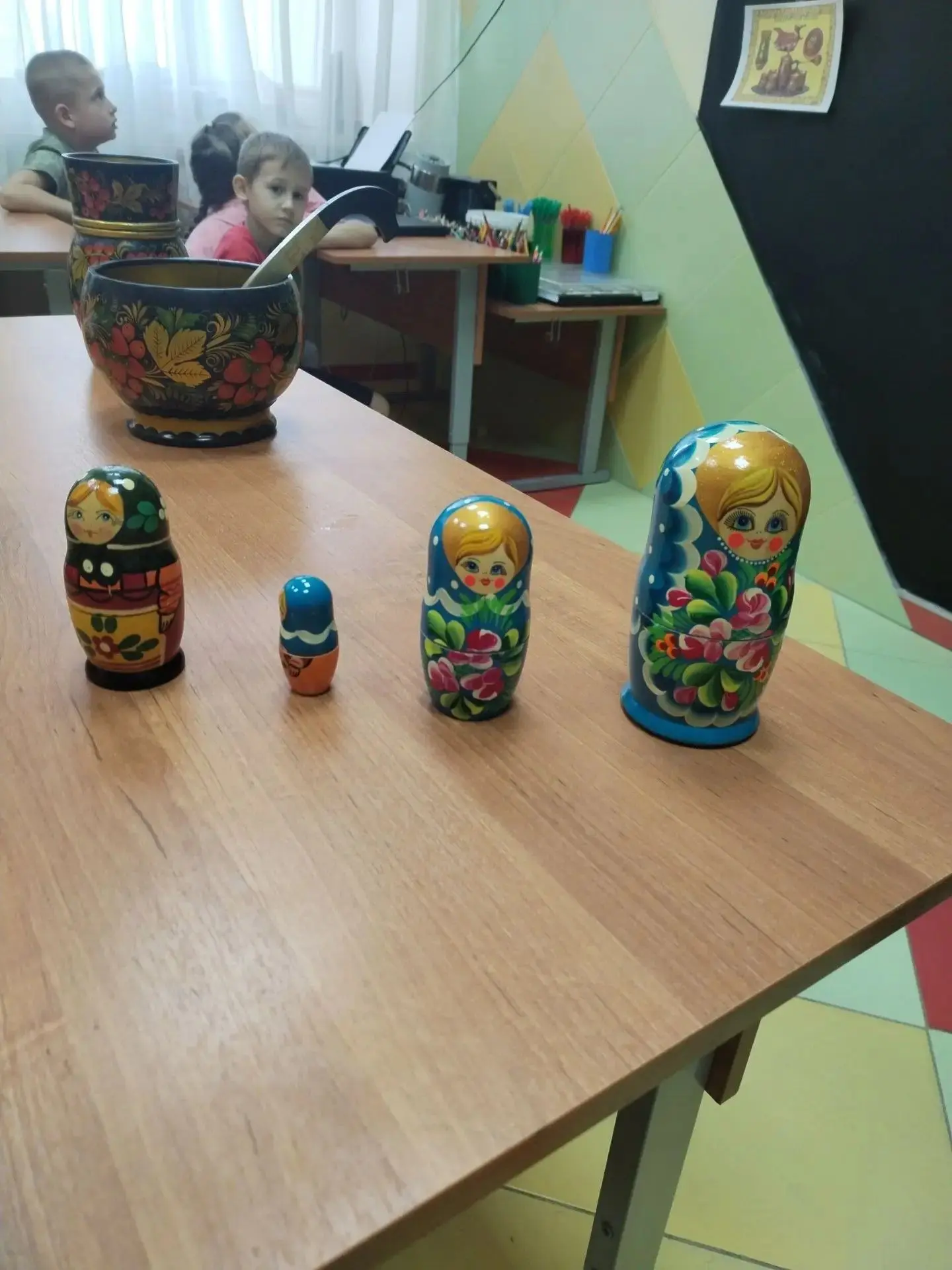 Ребята подготовительной группы N4 на занятии познавательное развитие познакомились с на...