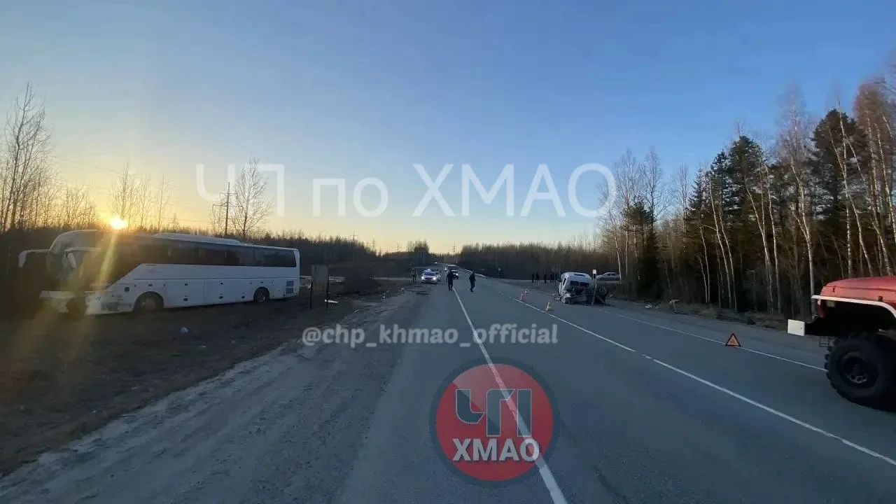 В Нефтеюганском районе в ДТП пострадали четыре человека.