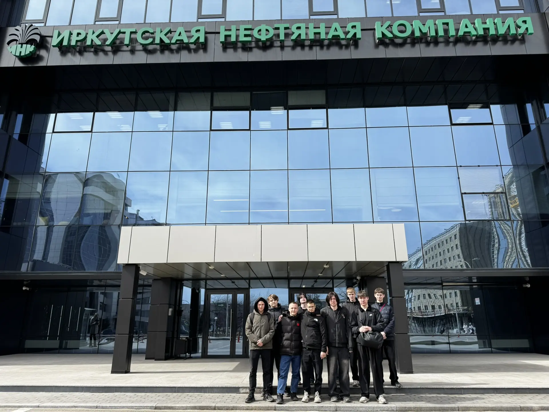ИНК: знакомство с реальным производством 🔍

В рамках проекта «НСК — Карьера» для студентов нашего о