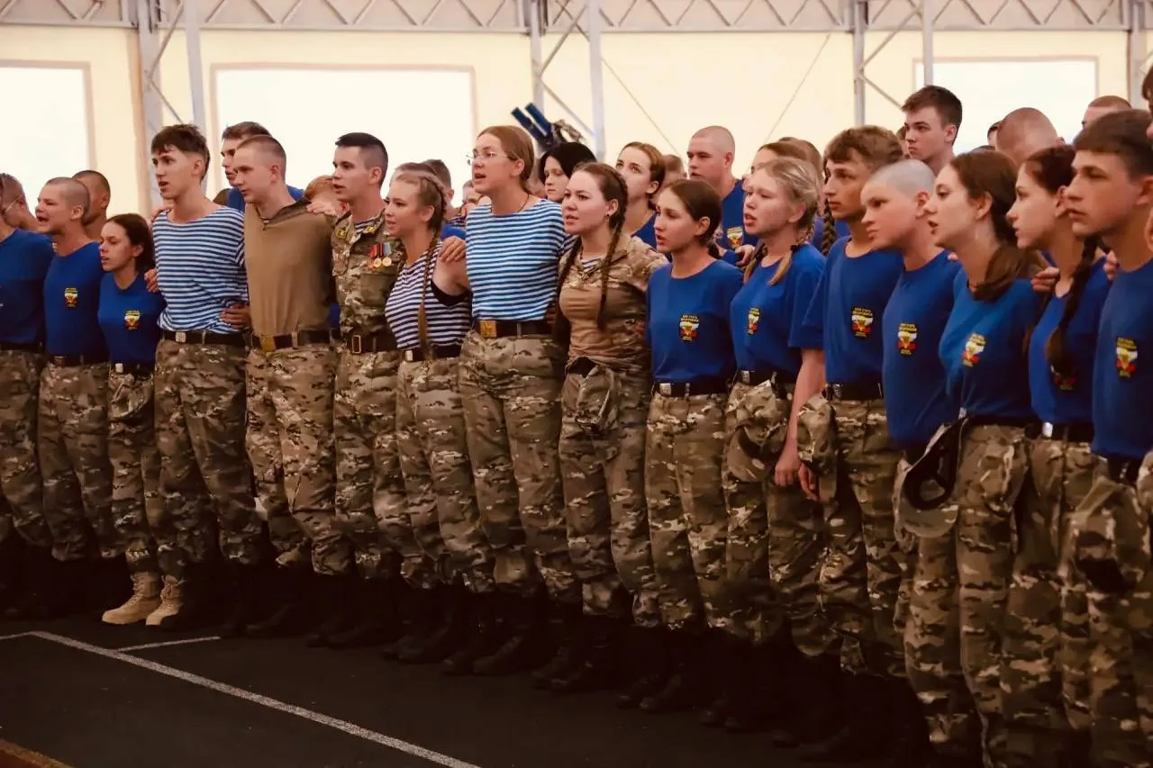 🎸 Лампасы выступили в военно-патриотическом лагере «Хочу стать десантником»!
