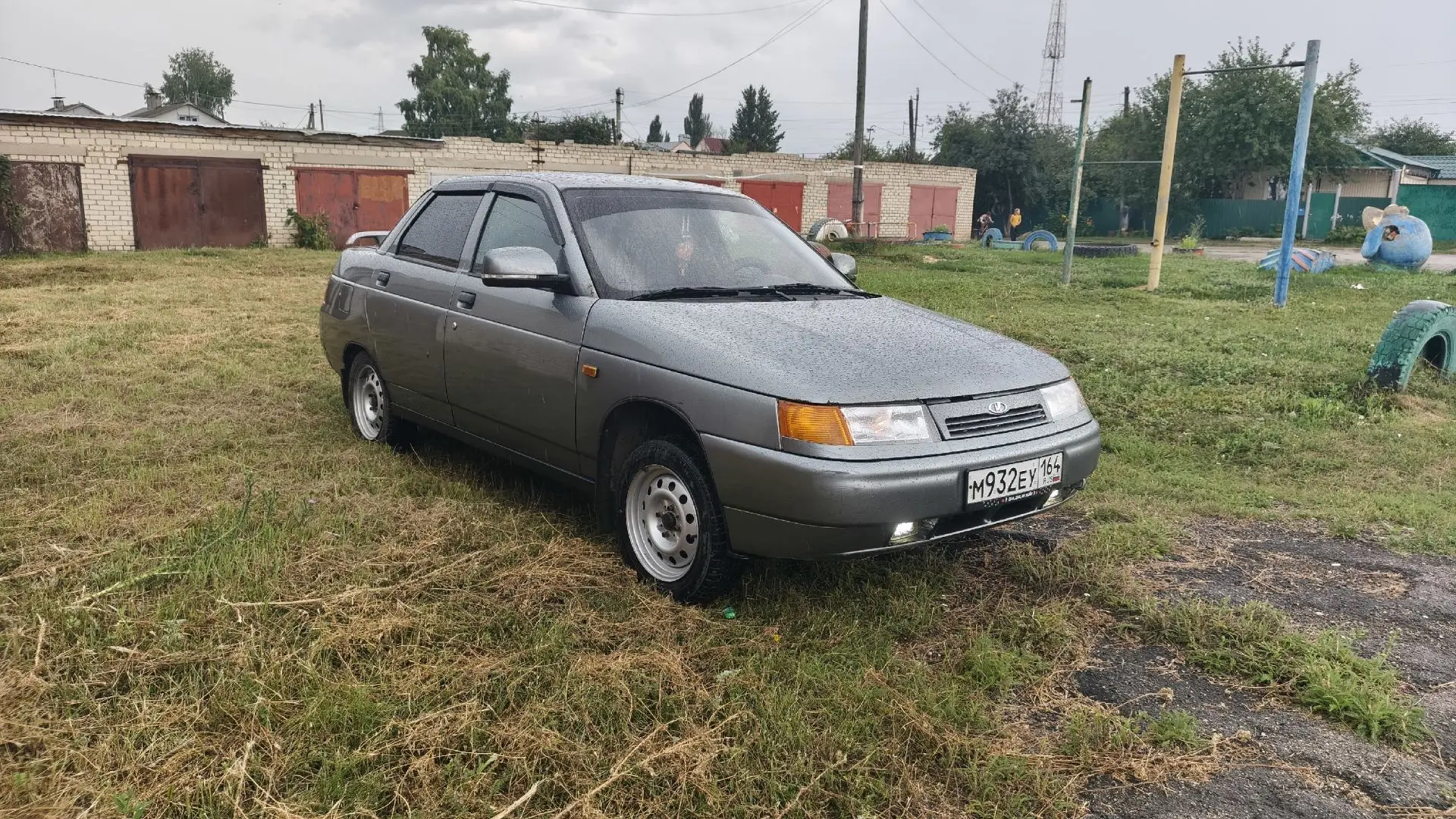 Продам ваз 2110  год выпуска 2006  автомобиль на уверенном ходу все что было сломано вс...