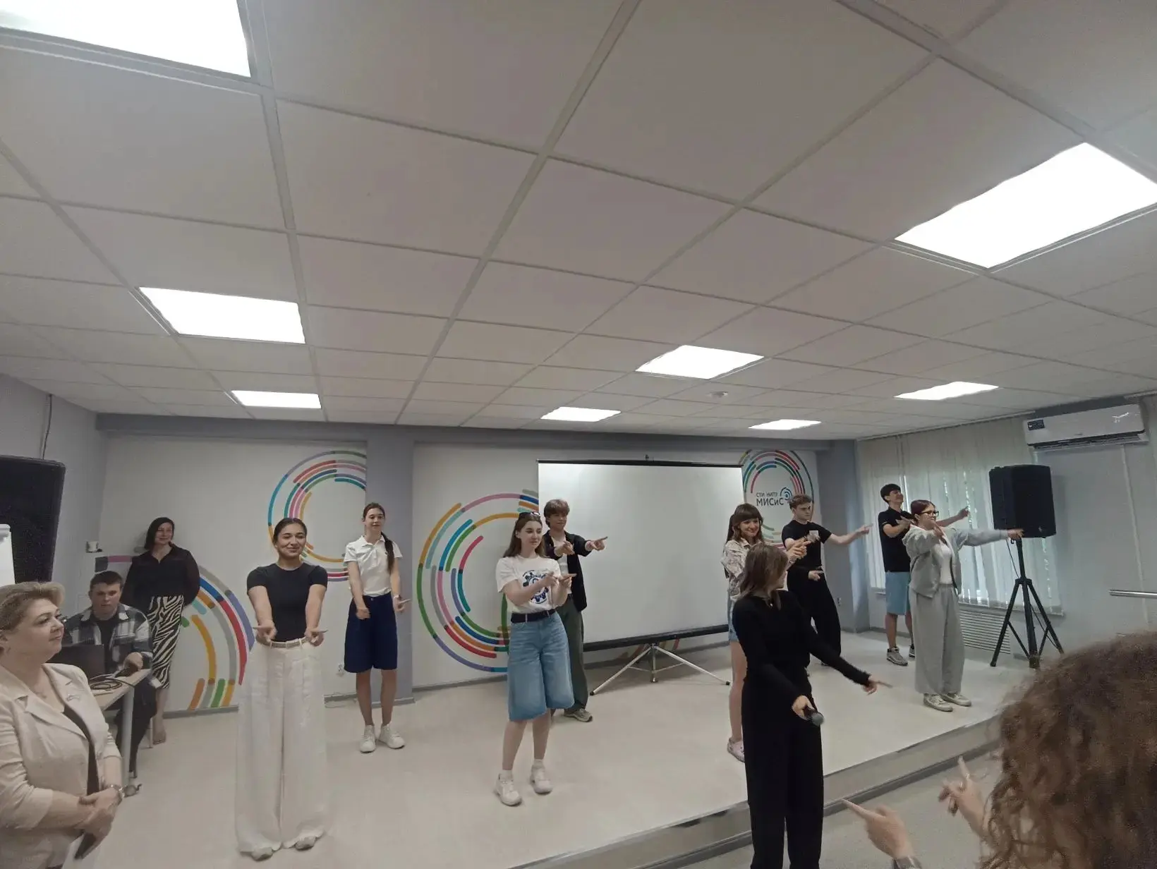 💥💥💥Команда наших десятиклассников, посещающих интенсив по созданию проектов в МИСиСе...