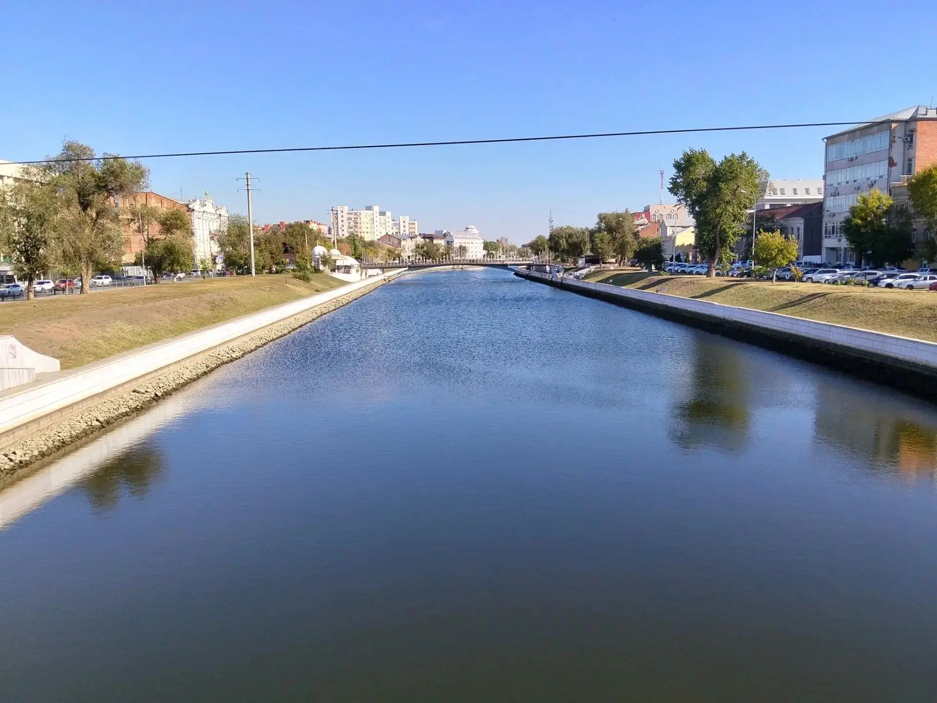 В Астрахани на несколько дней понизили уровень воды в каналах