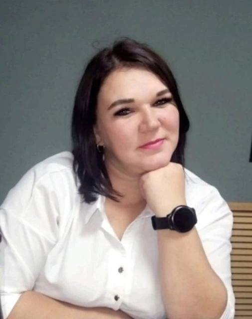 Дорогая Ирина Юрьевна, с днём рождения!🎉🥳💐