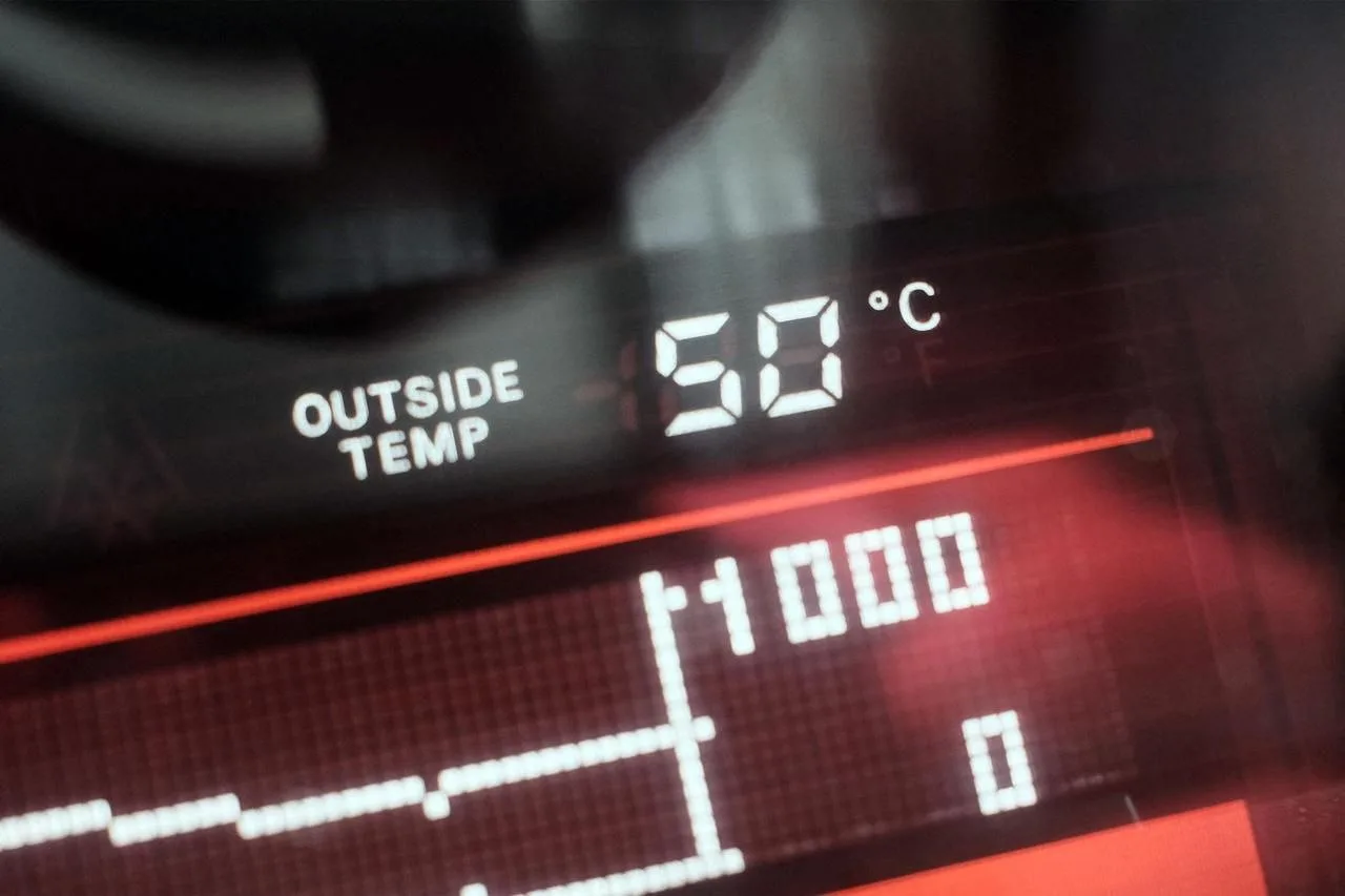 В ОАЭ в 2026 году температура воздуха впервые превысила +51 °C: максимум зафиксировали ...