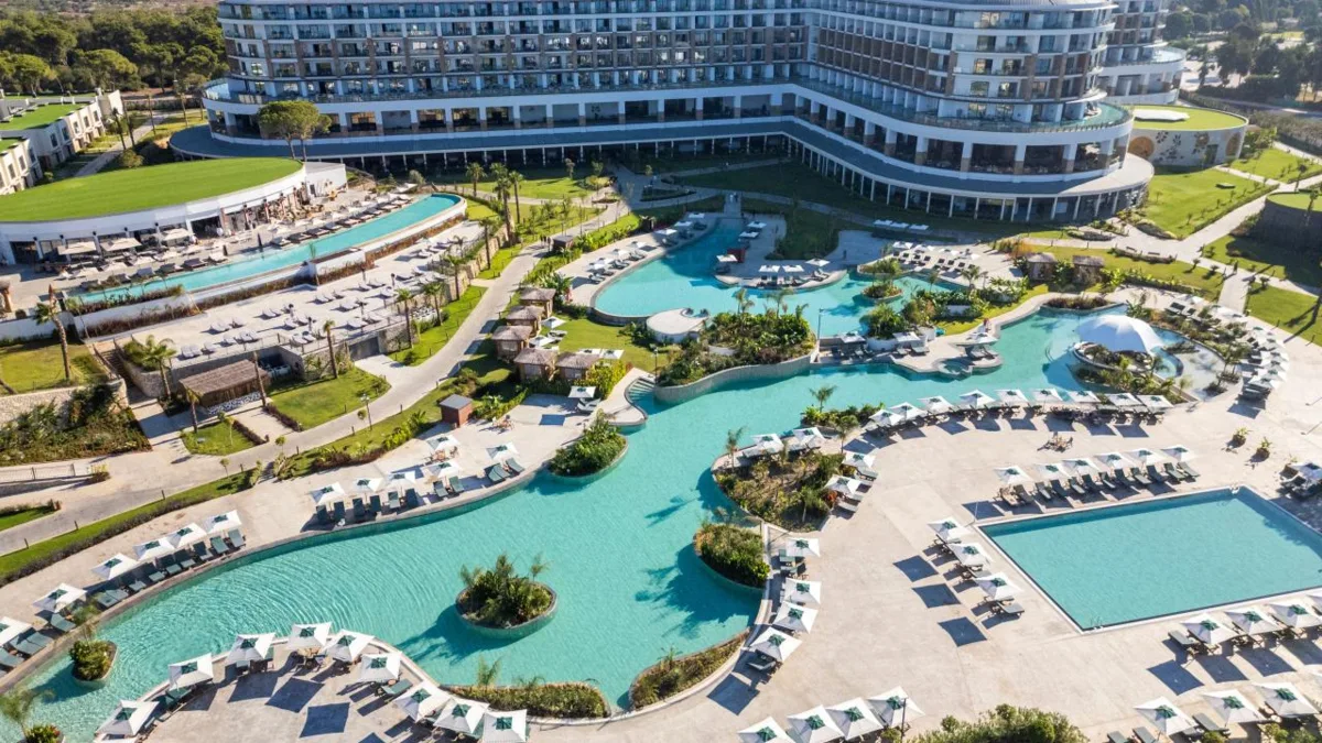Ethno Belek — это пятизвёздочный отель в Белеке (Турция), который открылся в 2024 году и сразу завое