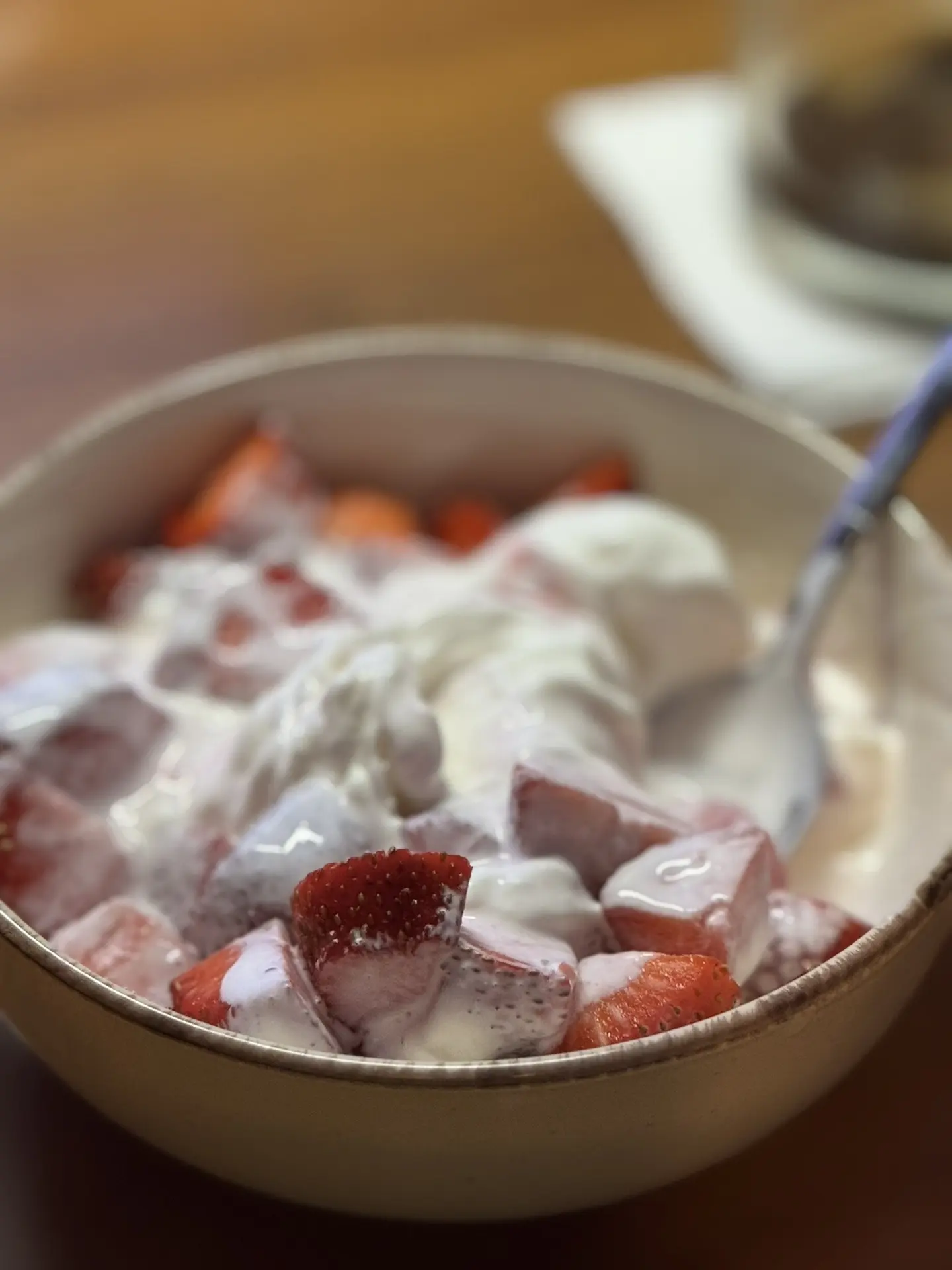 Клубничка с мороженым 🤤🤤🤤