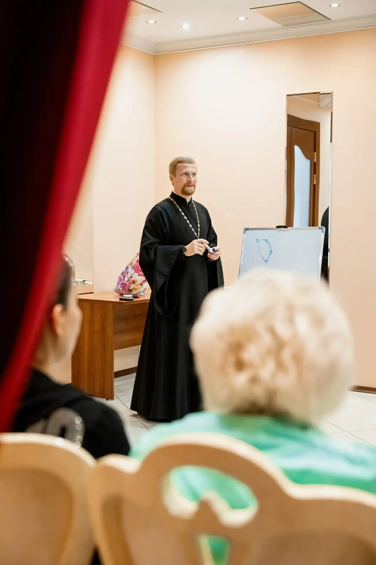 Иерей Сергий Оксаныч, лектор Оренбургской епархиальной комиссии по вопросам семьи, защи...