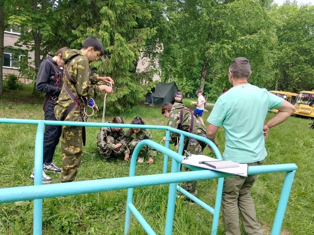 3 июня команда нашей школы приняла участие в муниципальном туристическом слёте школьник...