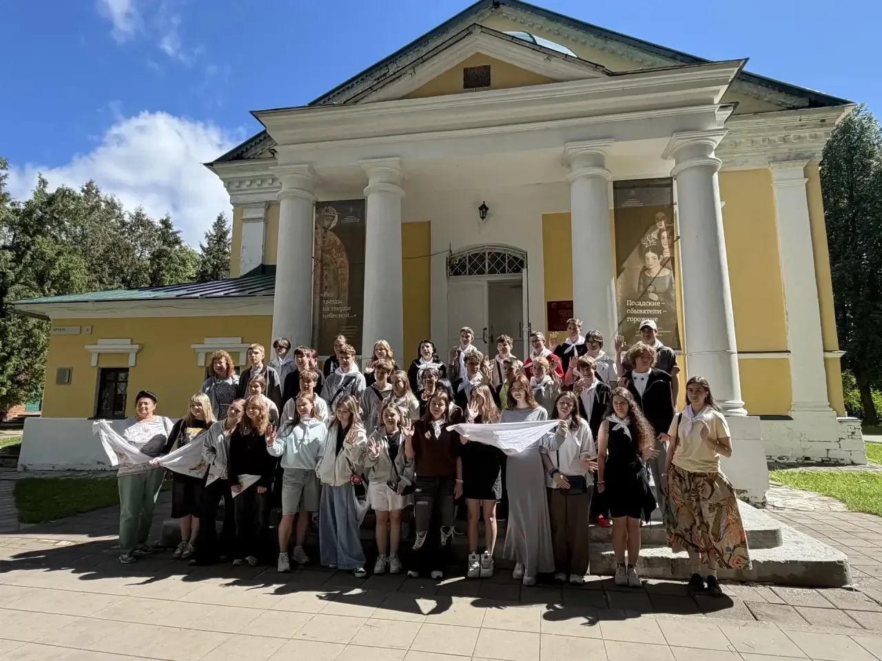 Продолжается наша образовательная программа и третий день начался с захватывающего квеста в Учличевс