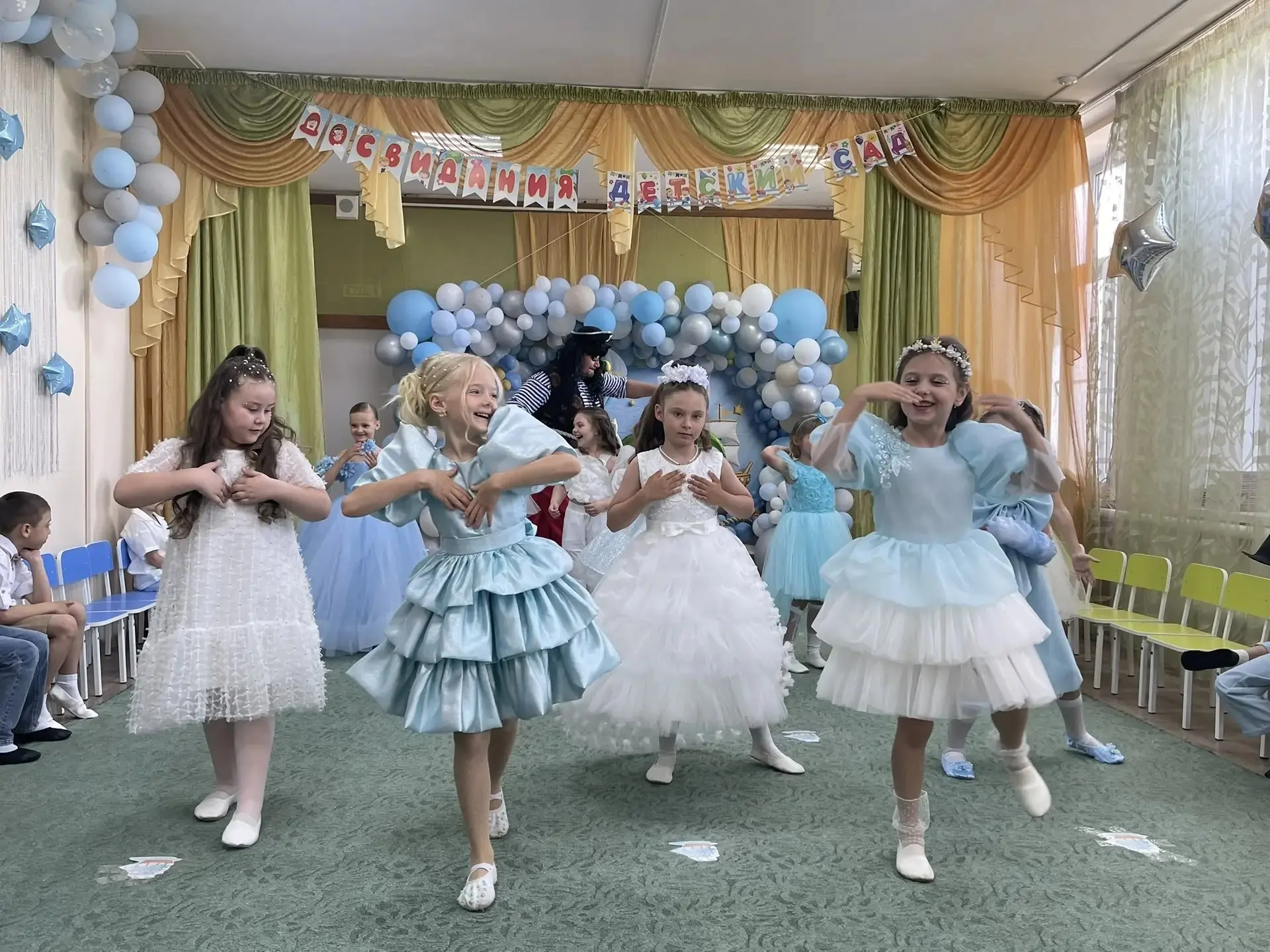 Выпускной в детском саду - это особое событие для каждого ребенка и его родителей, это первая ступен