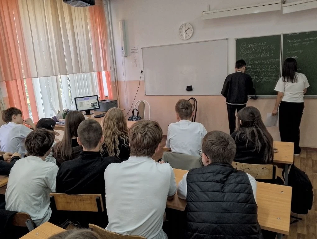 Тесля Татьяна Владимировна и Архипова Анжелика Анатольевна, классные руководители 8 «А» и 8 «Г» клас