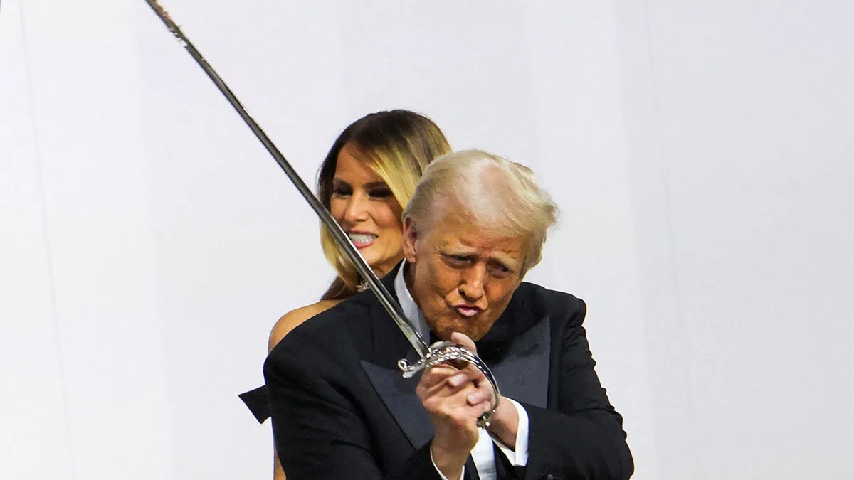 Кстати сегодня главному миротворцу Дональду Трампу исполнилось 80 лет))

И в его юбилей, естественно