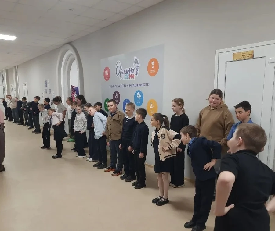 Раз, два, три — на зарядку становись! 🏃‍♂️📢