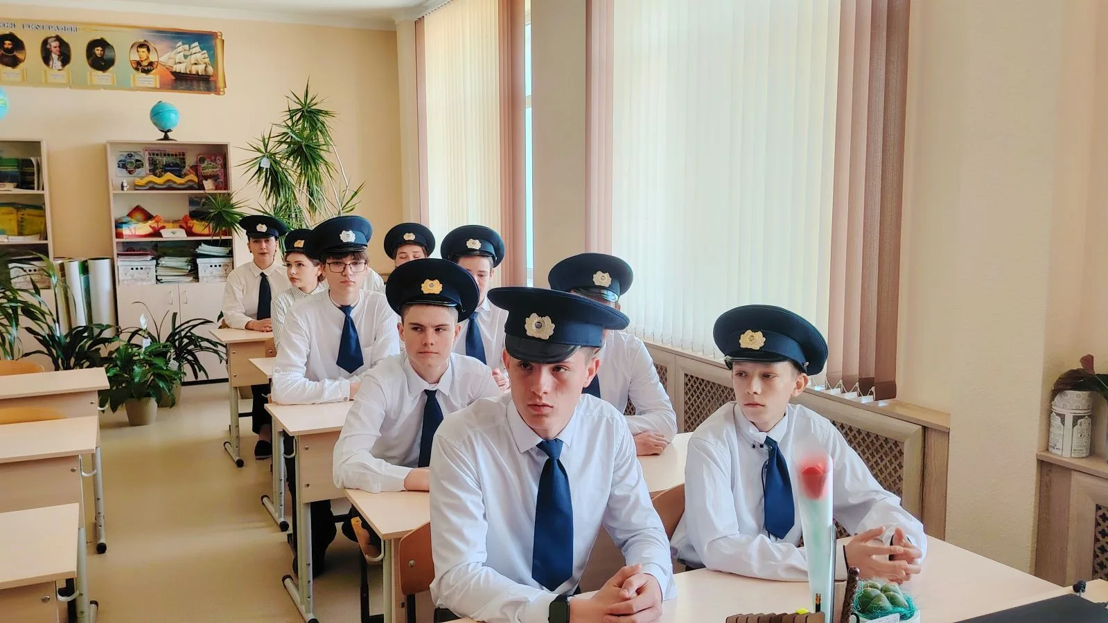 Обучающиеся МБОУ "Вишенская СШ"(команда "Старшей категории"), достойно представили наше...