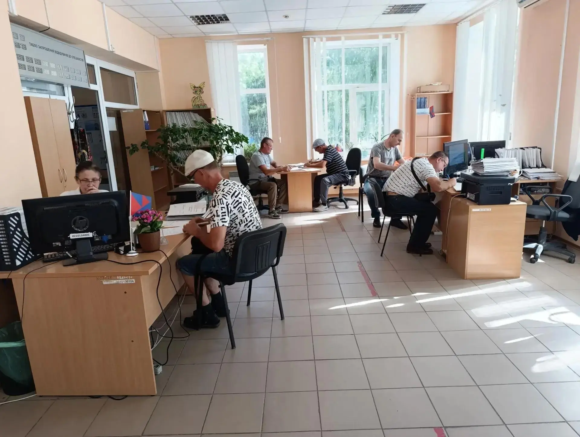 В диалоге с соискателями

В Кадровом центре по пгт Черниговке и Черниговскому району прошёл День отк