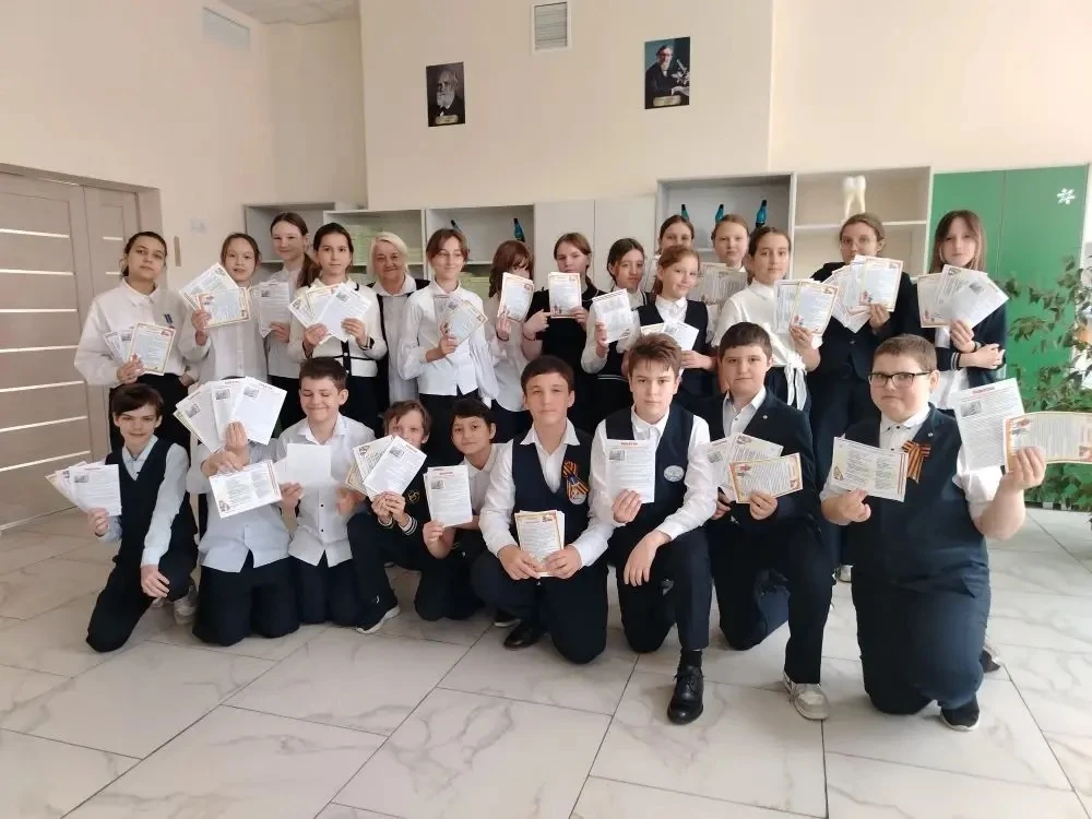 🚨 Безопасность превыше всего! 🚨  Сегодня в 5-м классе прошел необычный и очень важный урок по против