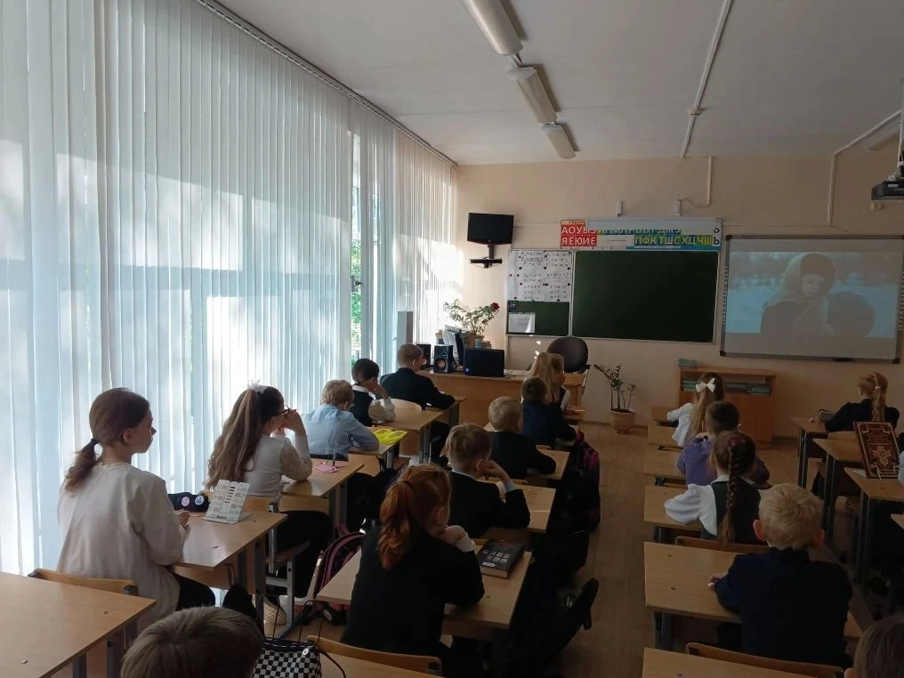 💫О БОЛЬШОМ МАЛЕНЬКОМ ГЕРОЕ    В 3В классе прошел просмотр фильма режиссера Елены Дубровской «Лошадка