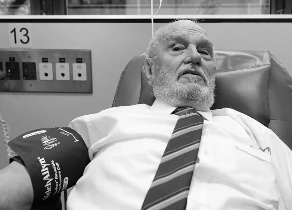 Джеймс Харрисон, 88-летний житель Австралии, ушедший из жизни в прошлом году, стал спасителем для дв