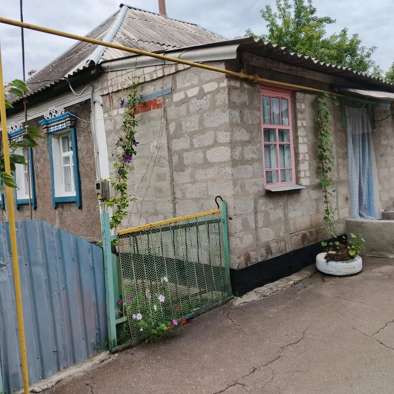 ПРОДАËТСЯ ДОМ. ВСЕ ВОПРОСЫ ПО ТЕЛЕФОНУ ИЛИ ЛИЧНО. РОДАКОВО УЛ. НОВОСТРОЙНАЯ.
