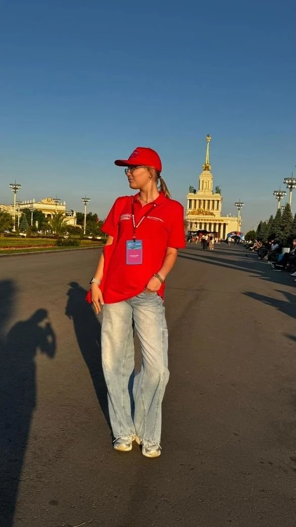 История начала волонтерского пути ученицы 8 "В" класса нашей гимназии Бондаренко Лизы в Московском з