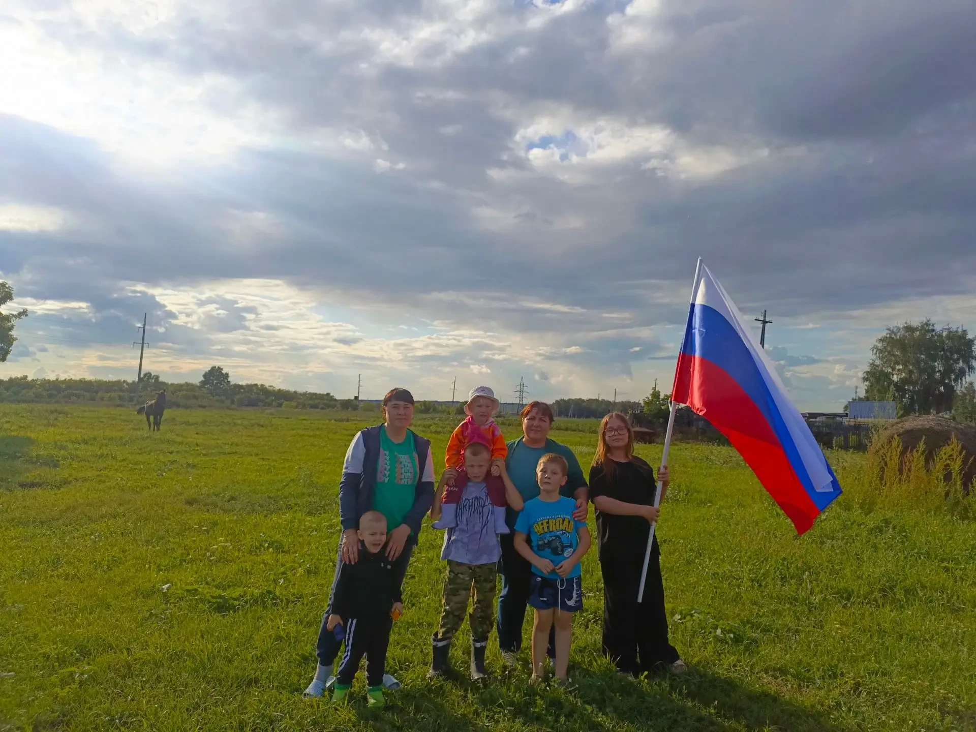 Сегодня особенный день — День Государственного флага России! 🇷🇺