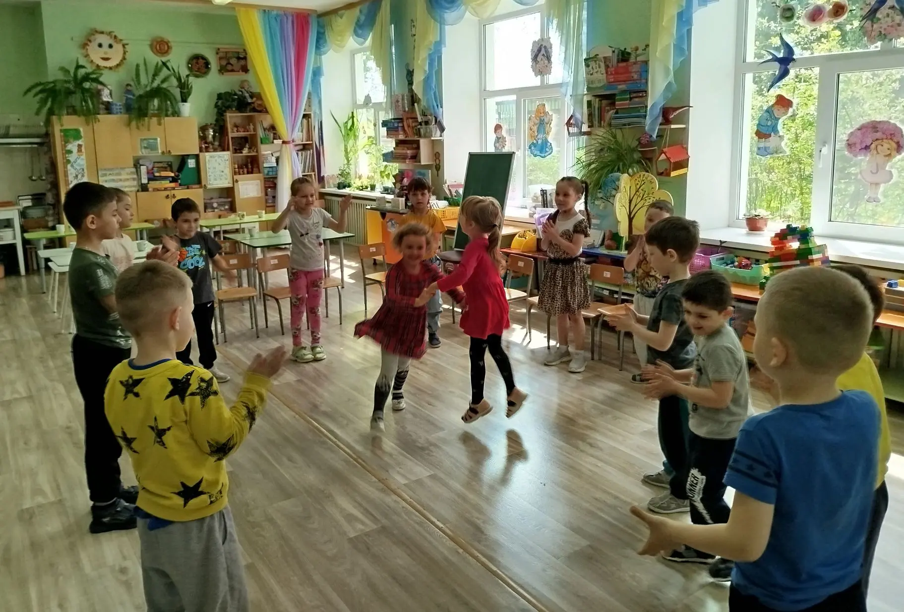 Дружба крепкая не сломается,