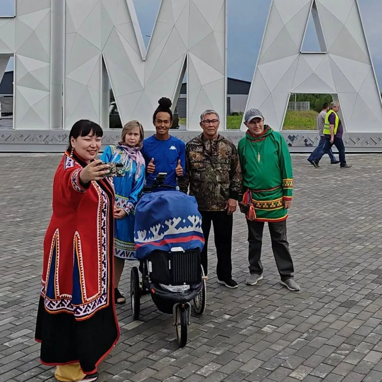 🚩 Финиш уже близко: земляки встретили Окотэтто в 50 километрах от Ноябрьска