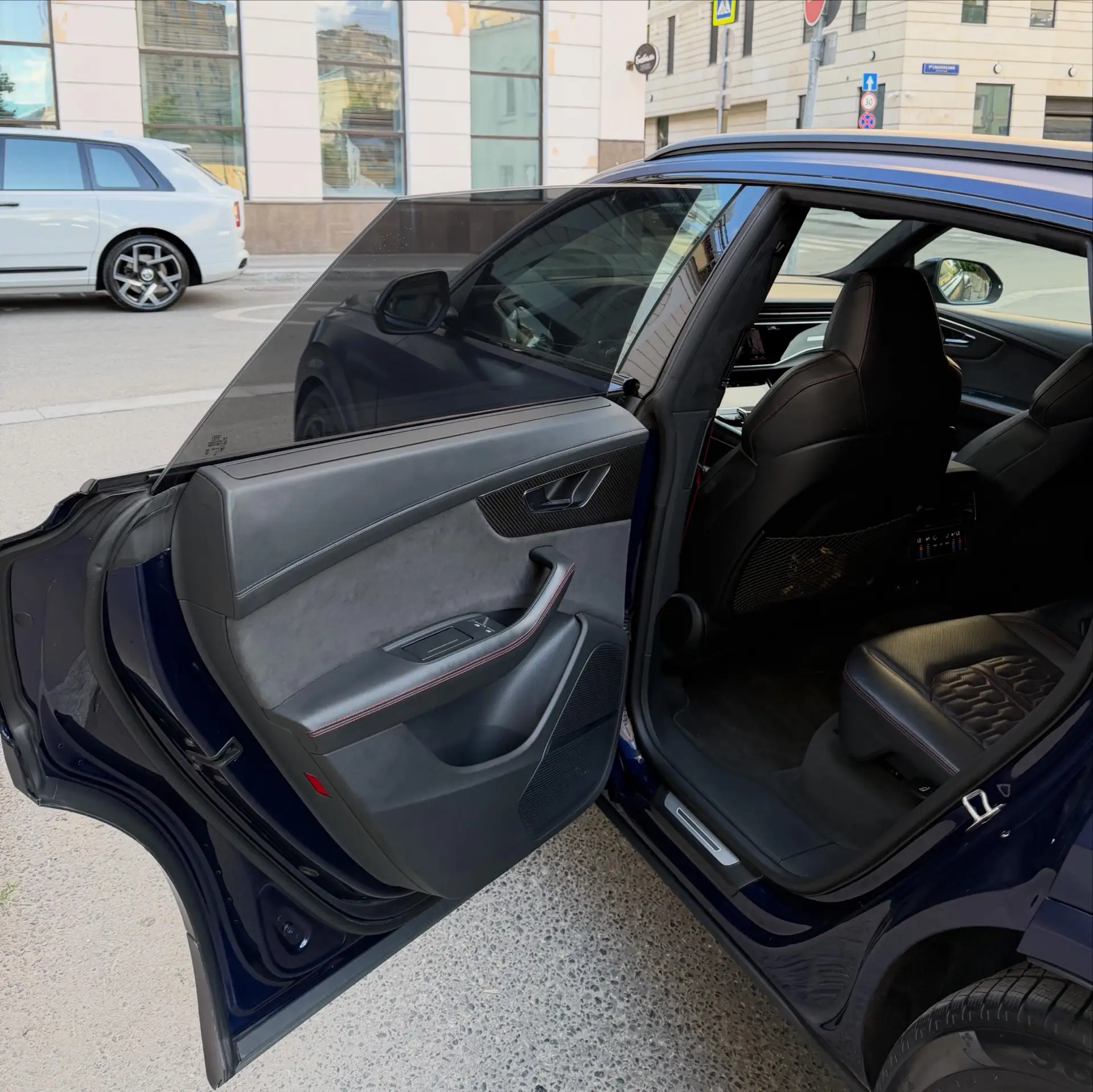⚡️Зазор 1🍋+ от самых первых предложений на рынке России🇷🇺

Audi RSQ8 2020🚀
4.0 турбо бенз 600лс 