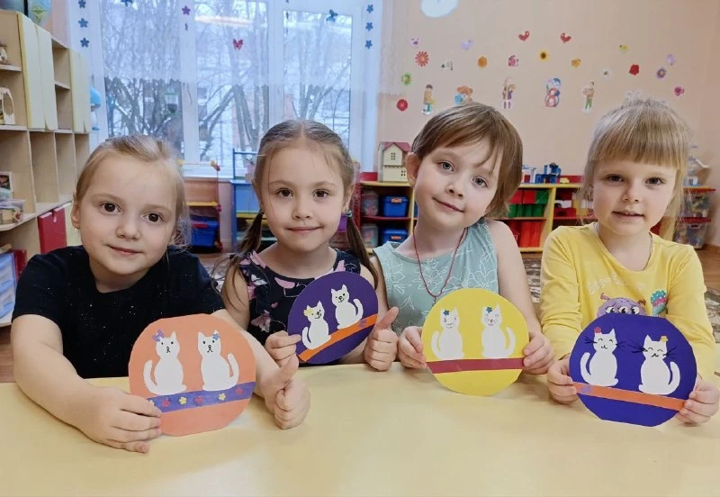 🐱 Мур-мур-мур: как дошколята отмечали День кошек!  В дошкольных отделениях было особенно уютно — мы 