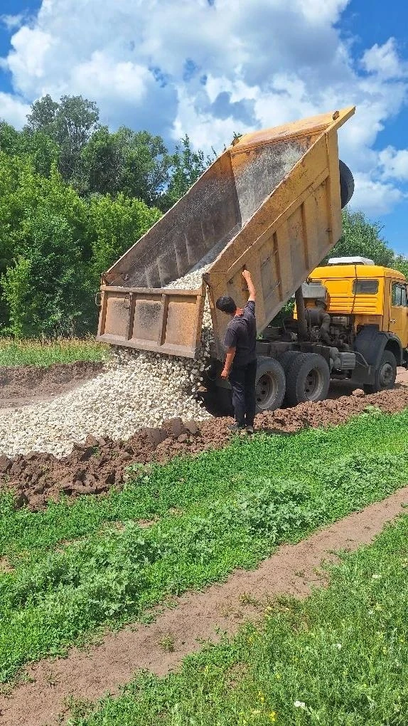 🚜 В муниципалитете продолжаются работы по благоустройству. В посёлке Круглинский сельского поселени