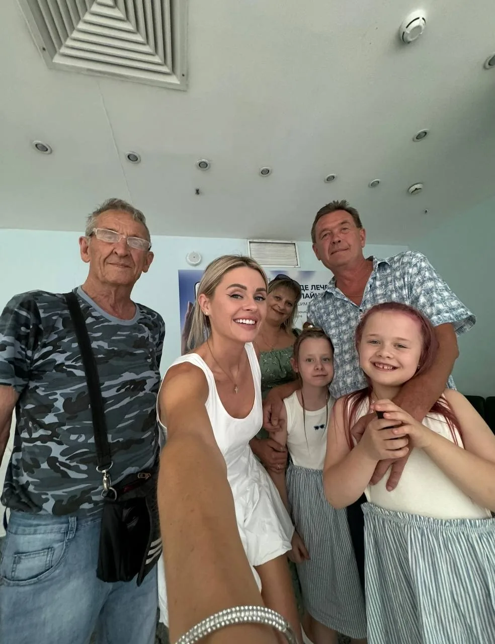 Вы знаете, что я родом из Севастополя 🤍    Там живут мои близкие, семья, а так же мой дедушка… и это