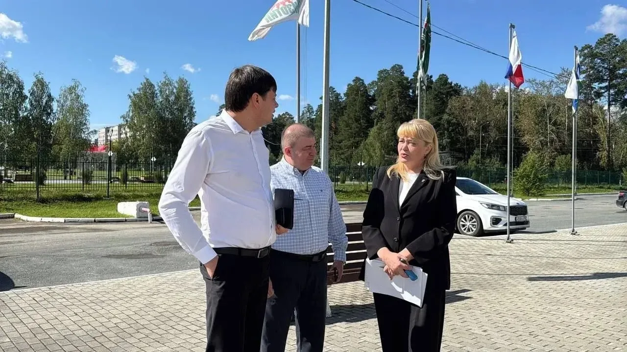 🏒С особым настроением посетила хоккейную школу «Хризотил» в Асбесте. Со мной вместе бы...