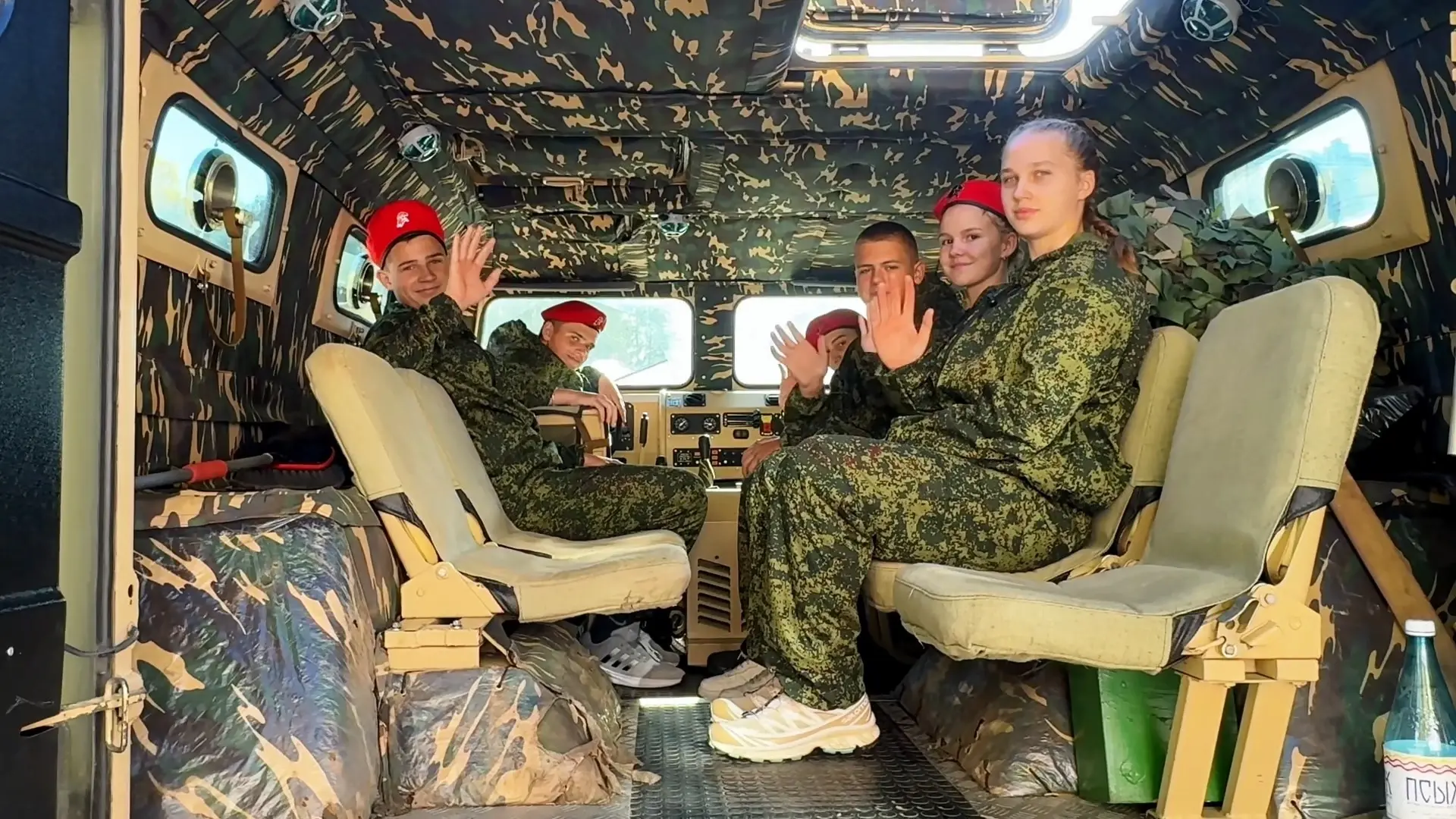 В Смоленской области состоялись ежегодные военно-патриотические сборы для юных участник...