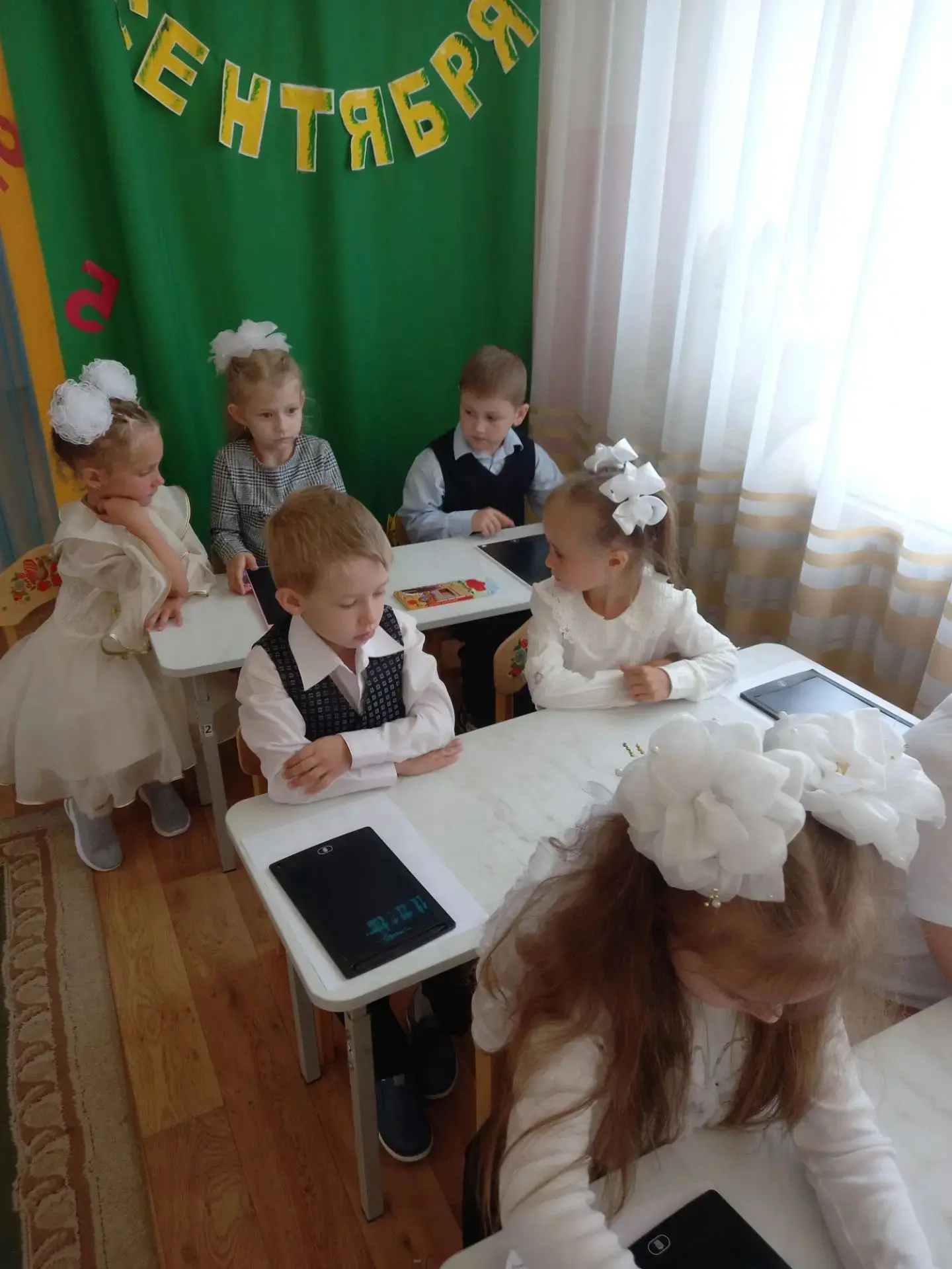 Сегодня наши дети -  гр. " Солнышко" и гр. "Звездочка", отправились в виртуальное путеш...