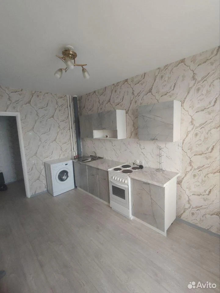 Сдам без посредников: 1-комнатная квартира, 40.6м²