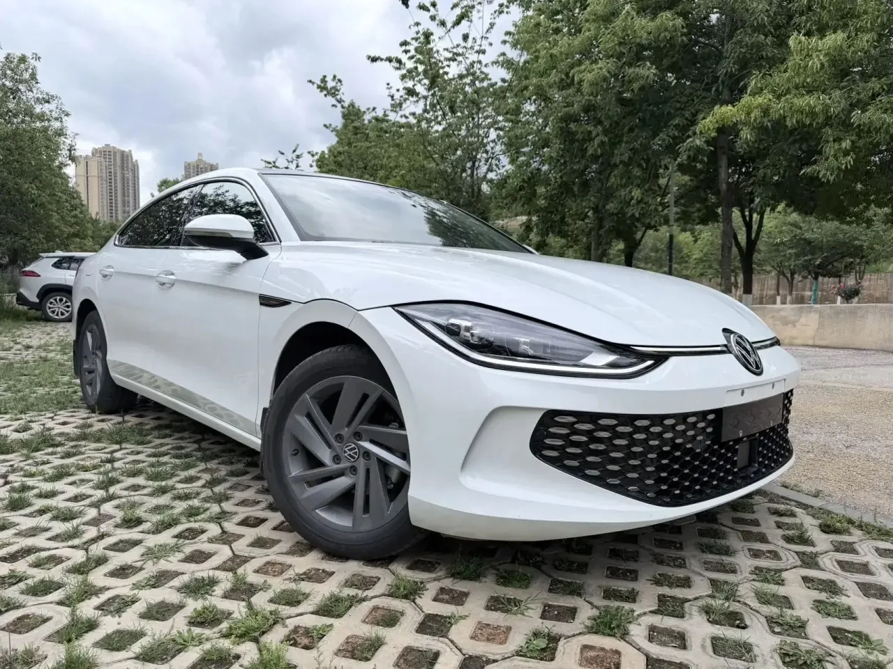 ✅ VW Lamando L