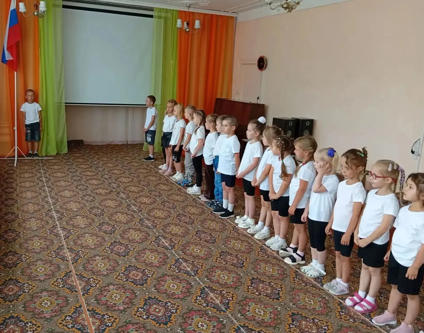 🇷🇺 Церемония поднятия Государственного флага Российской Федерации в ДОУ