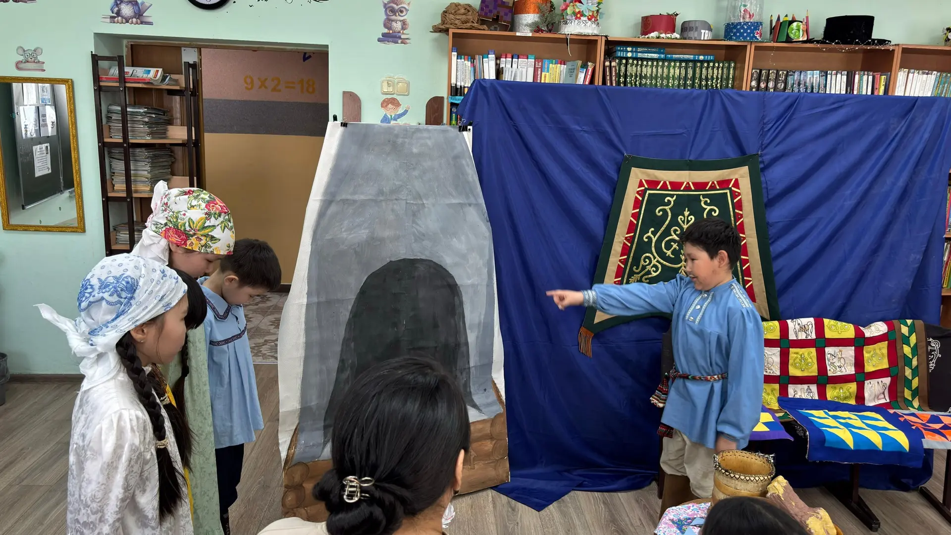 📚✨ В нашей школе прошёл конкурс инсценировок по любимым сказкам, в рамках Недели детской книги!

Ре