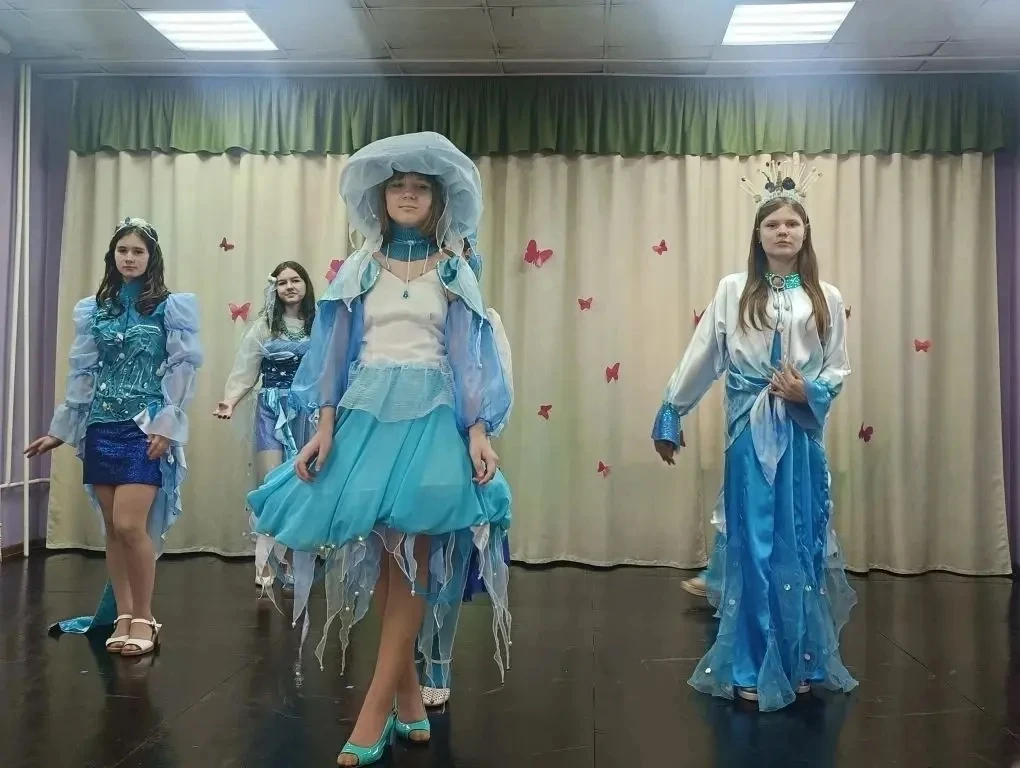 ✨ Звёздный дождь талантов! 🌟

10 июня Центр развития творчества стал площадкой для настоящего празд