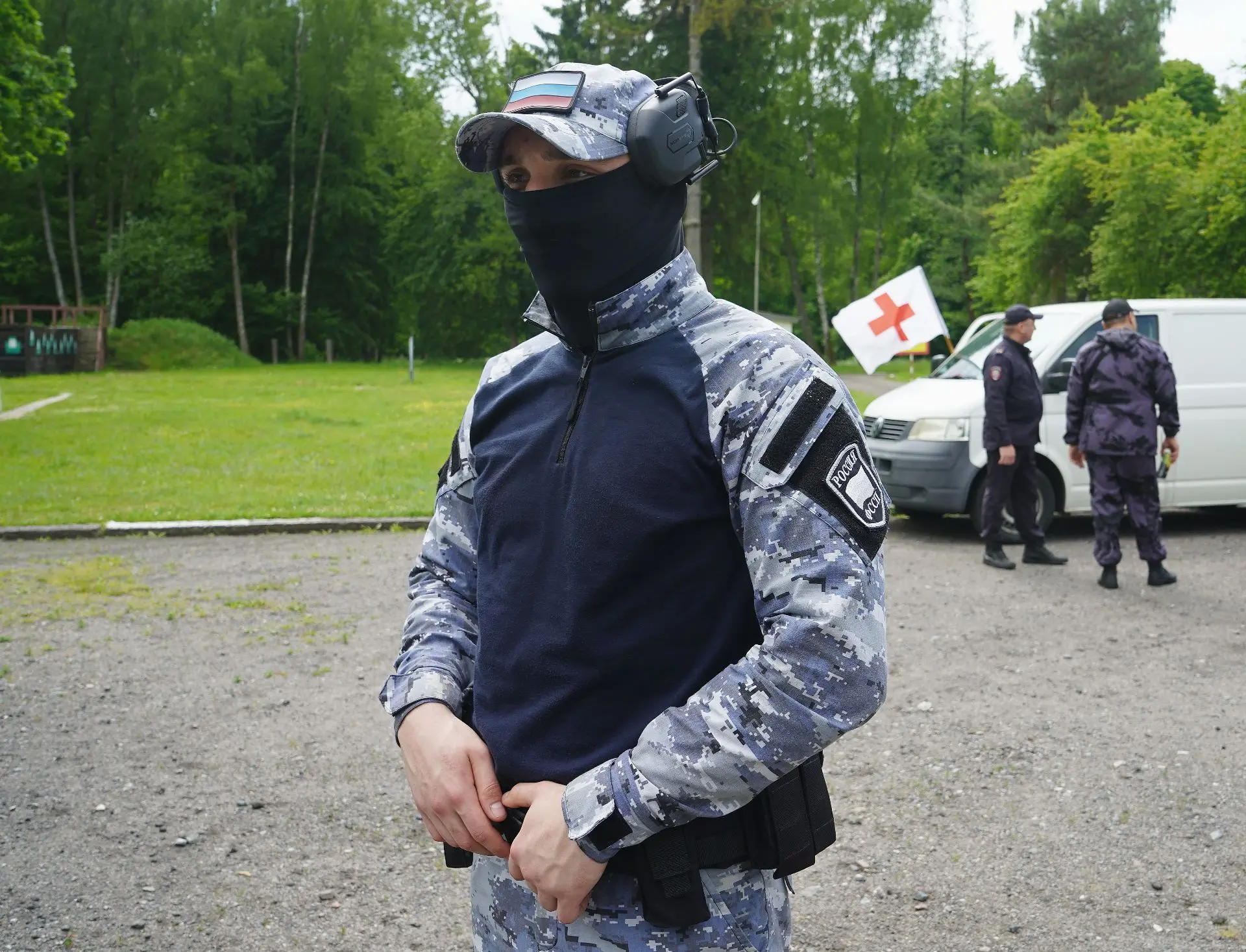 СТРЕЛЬБА НА СКОРОСТЬ И ПОРАЖЕНИЕ

Дополнительное занятие по огневой подготовке состоялось в УФССП Ро
