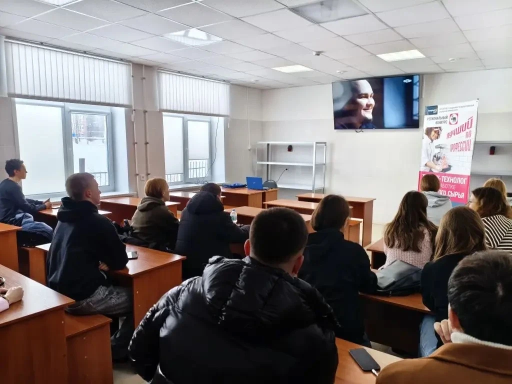 Фильм «Предательство» в Самарском ГАУ 🎥  На этой неделе в рамках кураторских часов студенты Самарско